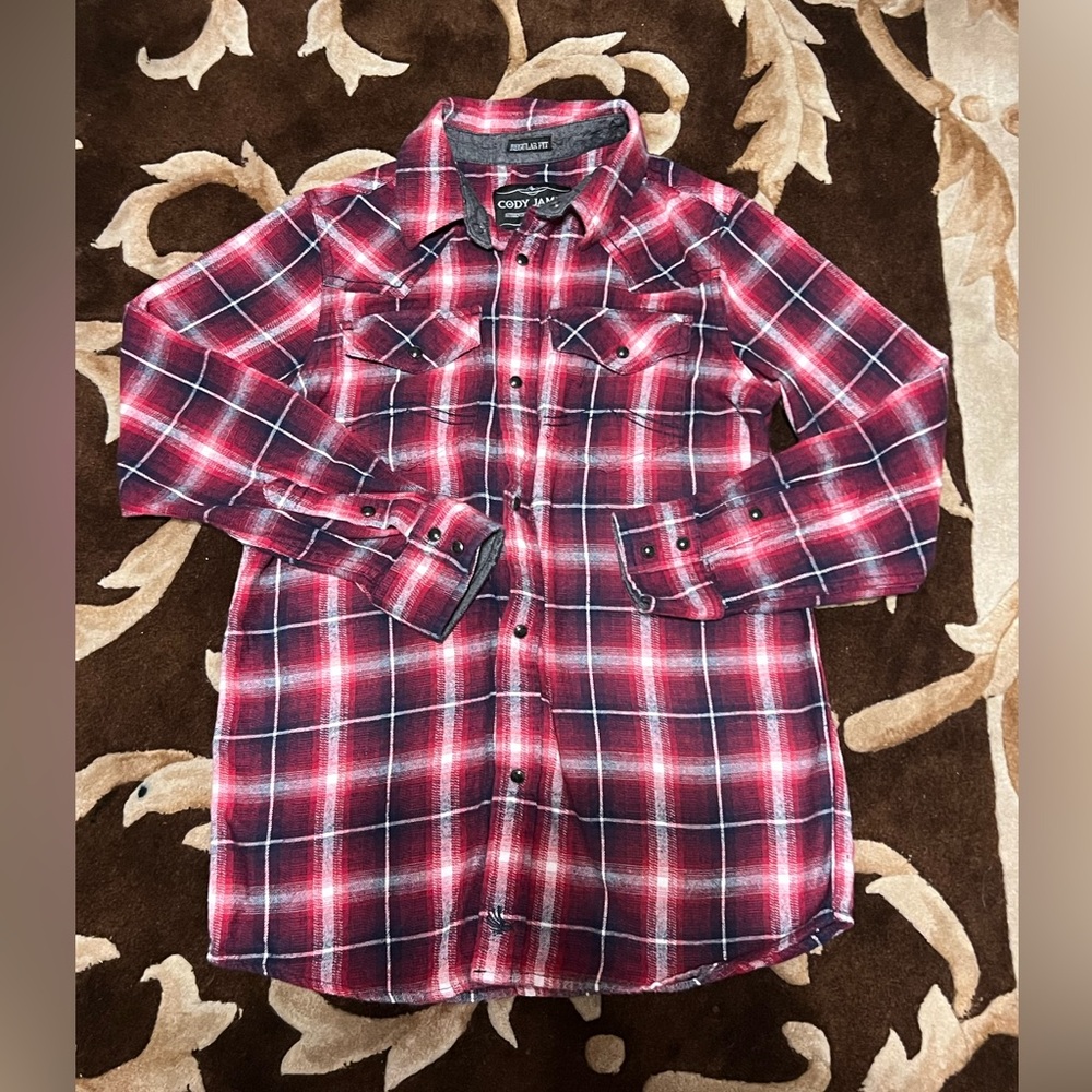 Cody James pearl snap • medium Kids Plaid Shirt - Red and Blue. • EUC no flaws